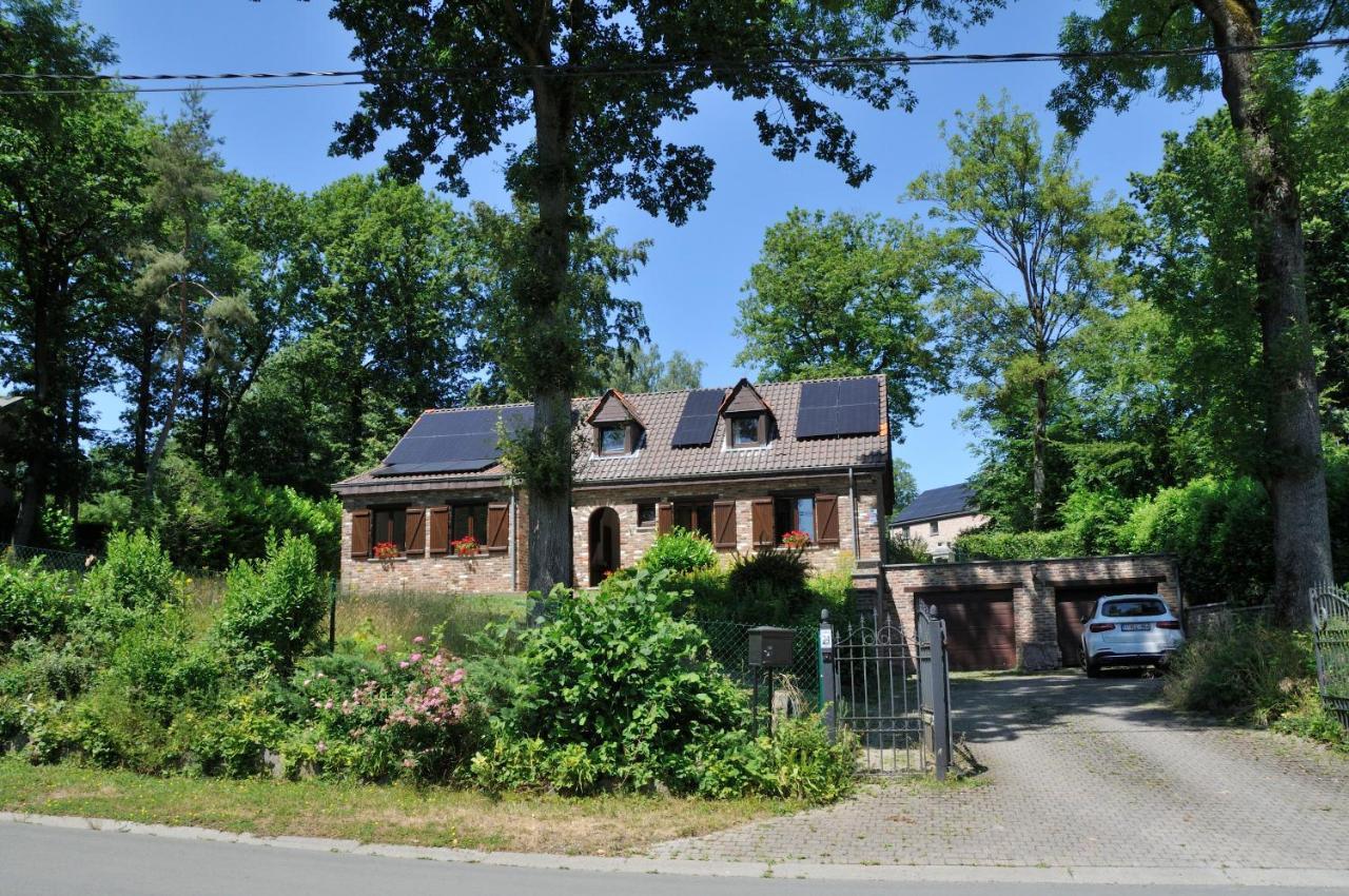 Tres Belle Villa 4 Facades Dans Quartier Vert Et Arbore - 5 Kms De Namur Exteriér fotografie